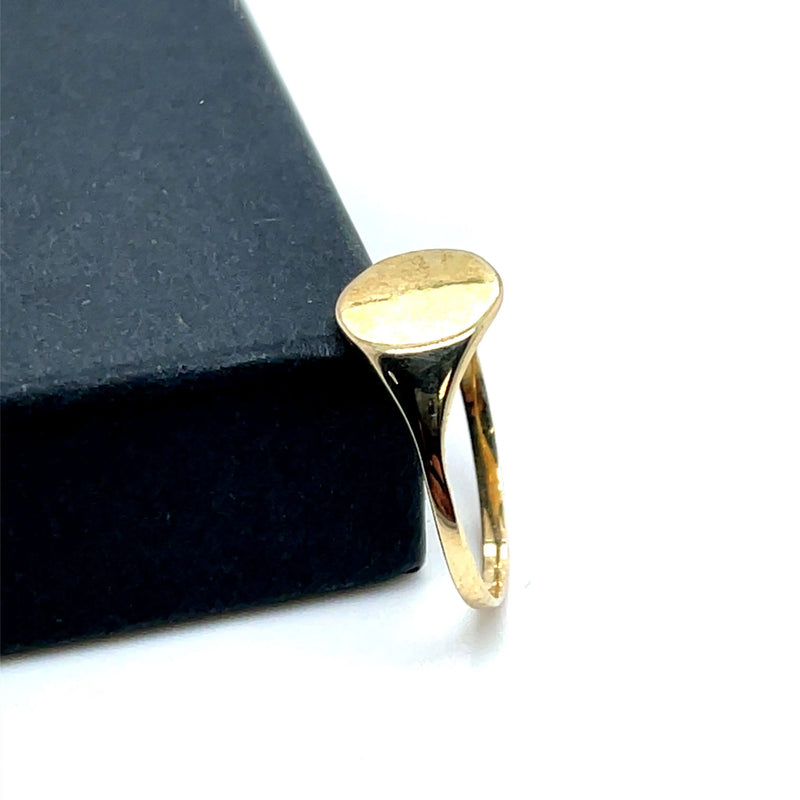 9ct Yellow Gold Signet Ring, Gold Ladies Ring, Free Engraving, Classic Signet Ring, Pinky ring, Oval Ring, Round Ring - Sarraf Jewellers