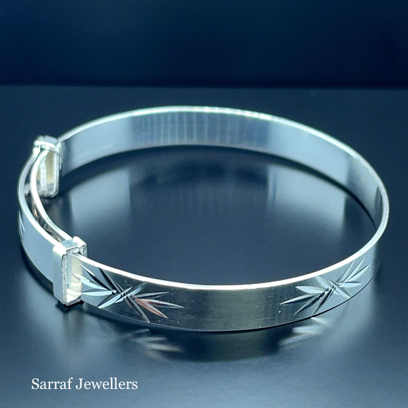 Silver Baby Bangle Star Diamond Cut Expandable | Sarraf Jewellers UK - Sarraf Jewellers