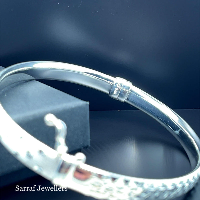 Silver Ladies Frosted Hinged Bangle Oval Diamond Cut Design | Shop Online Sarraf Jewellers UK - Sarraf Jewellers