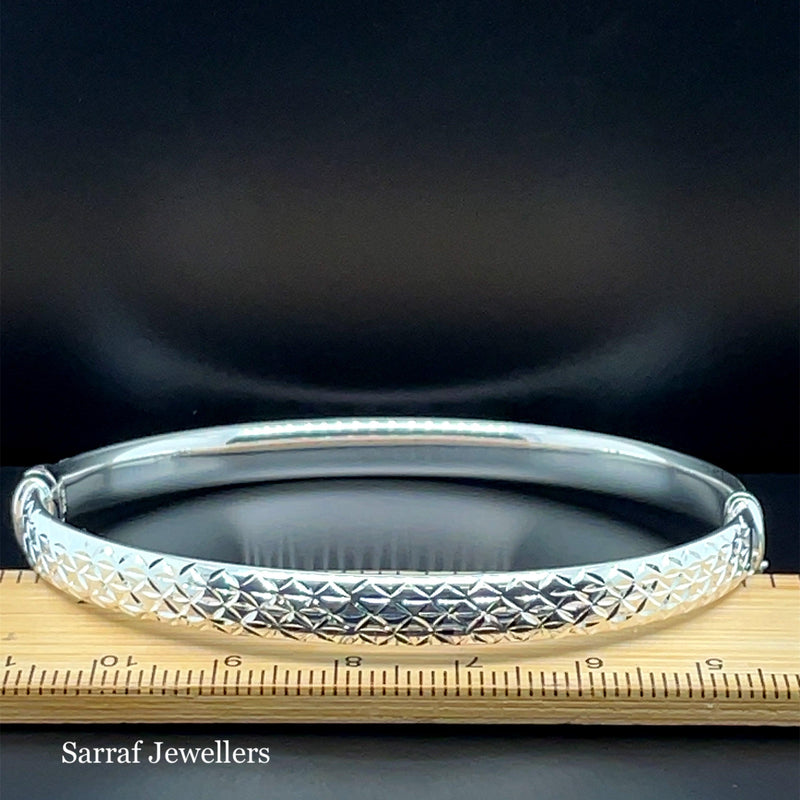 Silver Ladies Frosted Hinged Bangle Oval Diamond Cut Design | Shop Online Sarraf Jewellers UK - Sarraf Jewellers