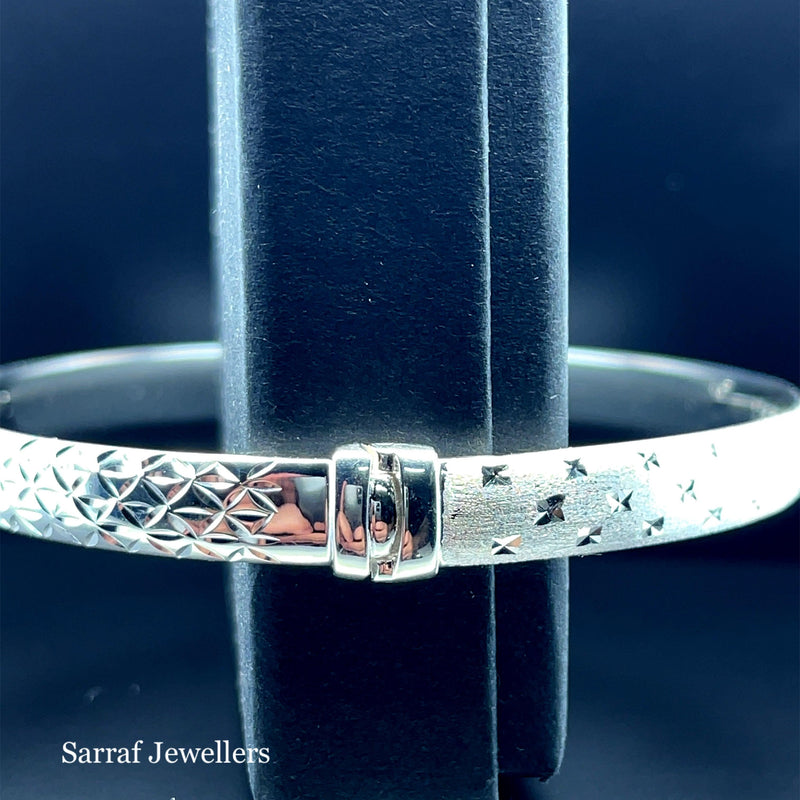 Silver Ladies Frosted Hinged Bangle Oval Diamond Cut Design | Shop Online Sarraf Jewellers UK - Sarraf Jewellers