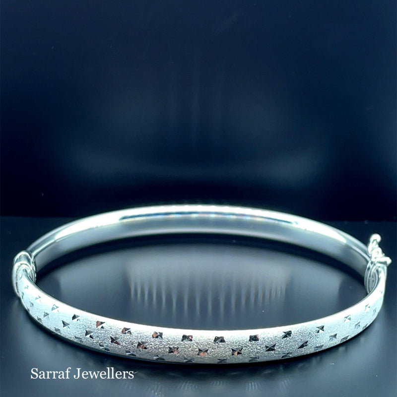 Silver Ladies Frosted Hinged Bangle Oval Diamond Cut Design | Shop Online Sarraf Jewellers UK - Sarraf Jewellers