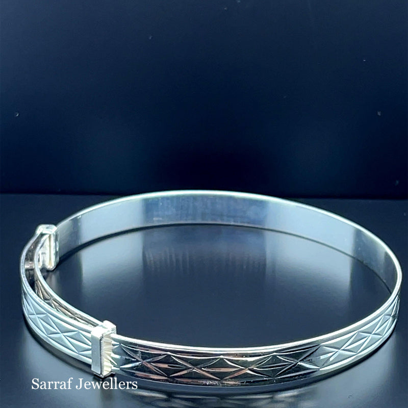 Silver Ladies Round Diamond Cut Design Expandable Bangle | Shop Online Sarraf Jewellers UK - Sarraf Jewellers