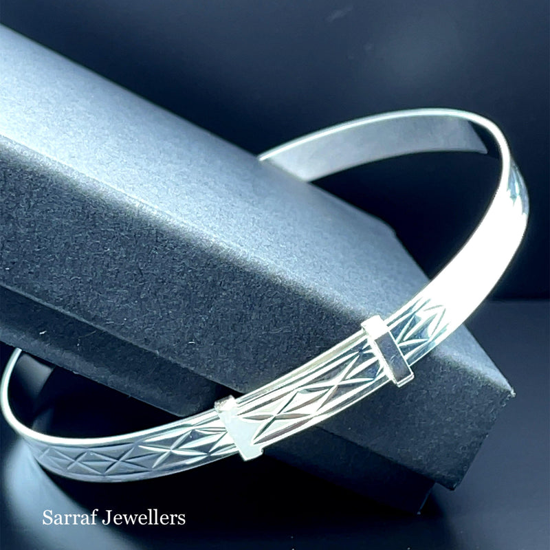 Silver Ladies Round Diamond Cut Design Expandable Bangle | Shop Online Sarraf Jewellers UK - Sarraf Jewellers